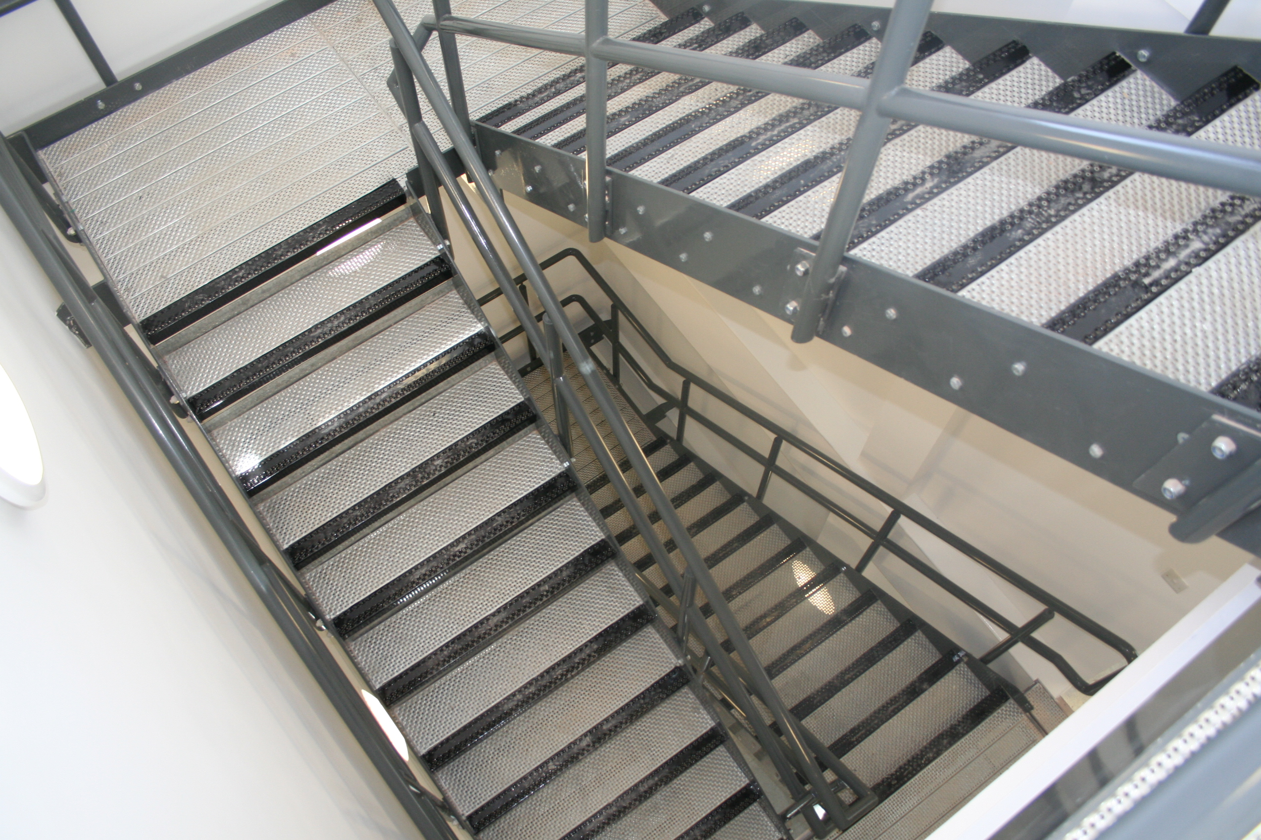 COMPLETE EXTERNAL STAIRS COMPLETE EXTERNAL STAIRS