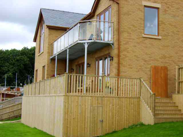 STEEL & GLASS BALCONY STEEL & GLASS BALCONY